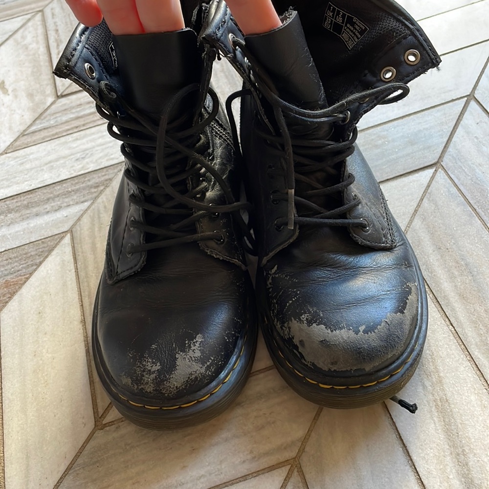 Dr Martens kids size 2